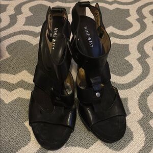 Nine West Black Strappy Heels with Zipper Closure